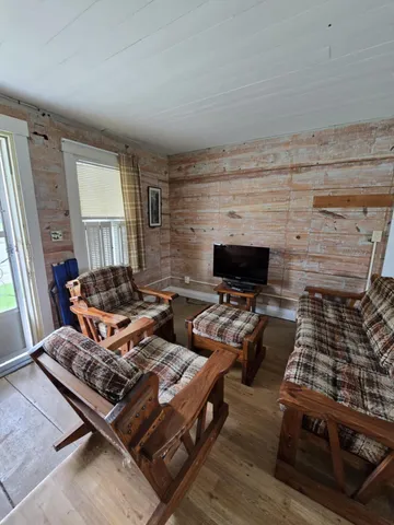 $67,500 | 668 Main Street, Jackman, ME 04945