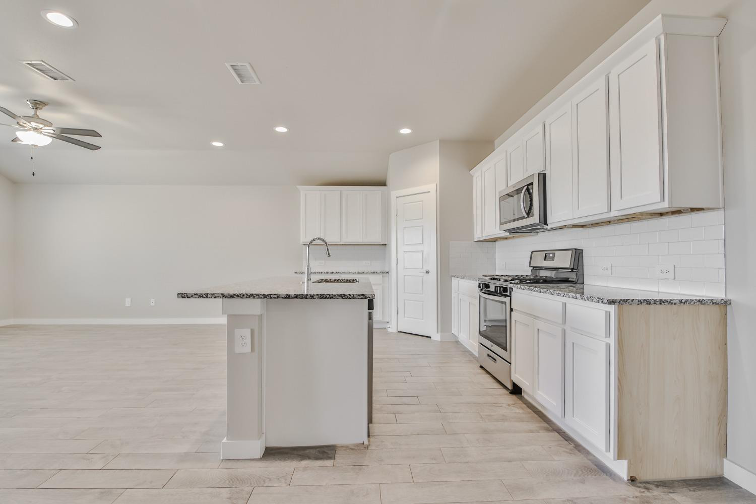 317 Ranger Street Wolfforth, TX 79382 - Photo 9 of 37 Photo 9