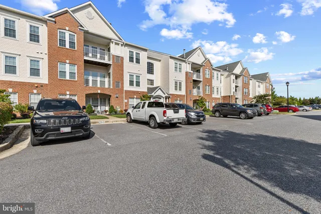 $350,000 | 3 Brook Farm Court, Unit 3J, Perry Hall, MD 21128