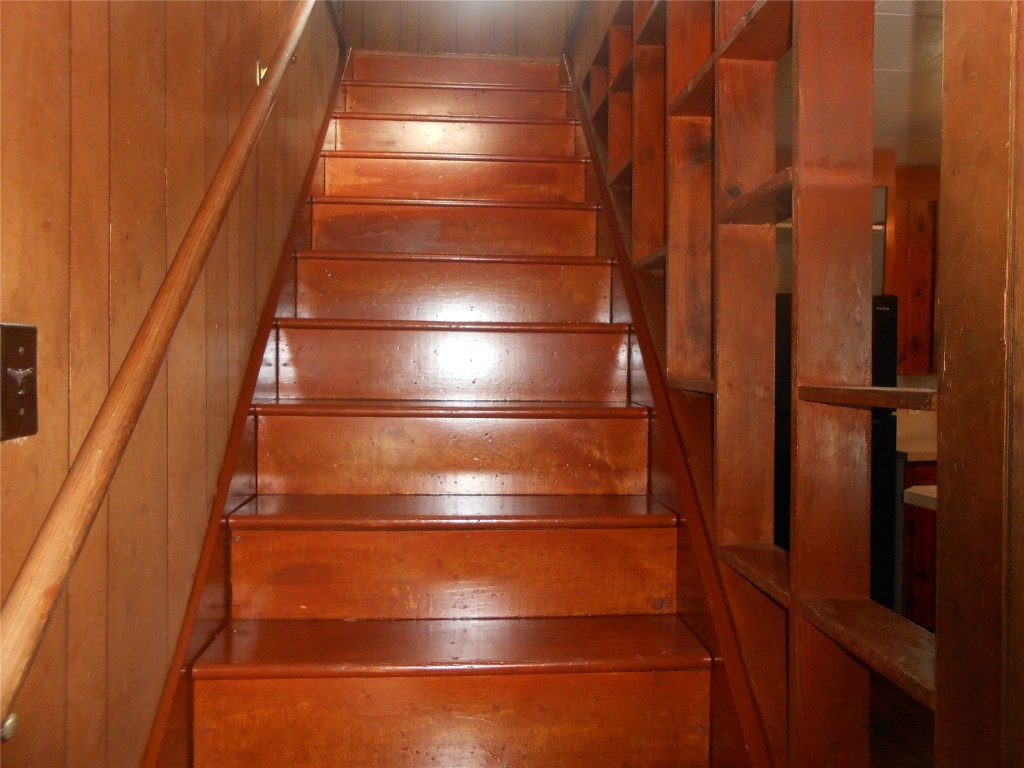 1036 Vestal Road Vestal, NY 13850 - Photo 11 of 33