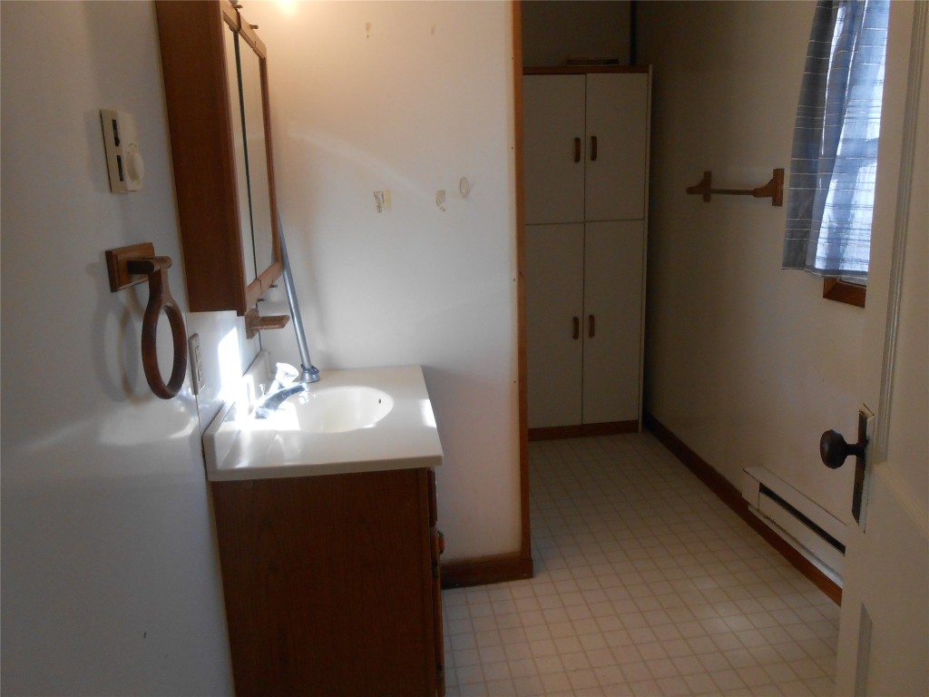 1036 Vestal Road Vestal, NY 13850 - Photo 24 of 33