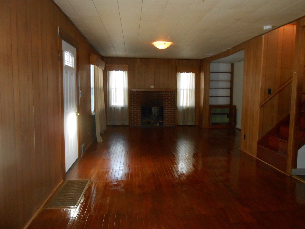 1036 Vestal Road Vestal, NY 13850 - Photo 4 of 33