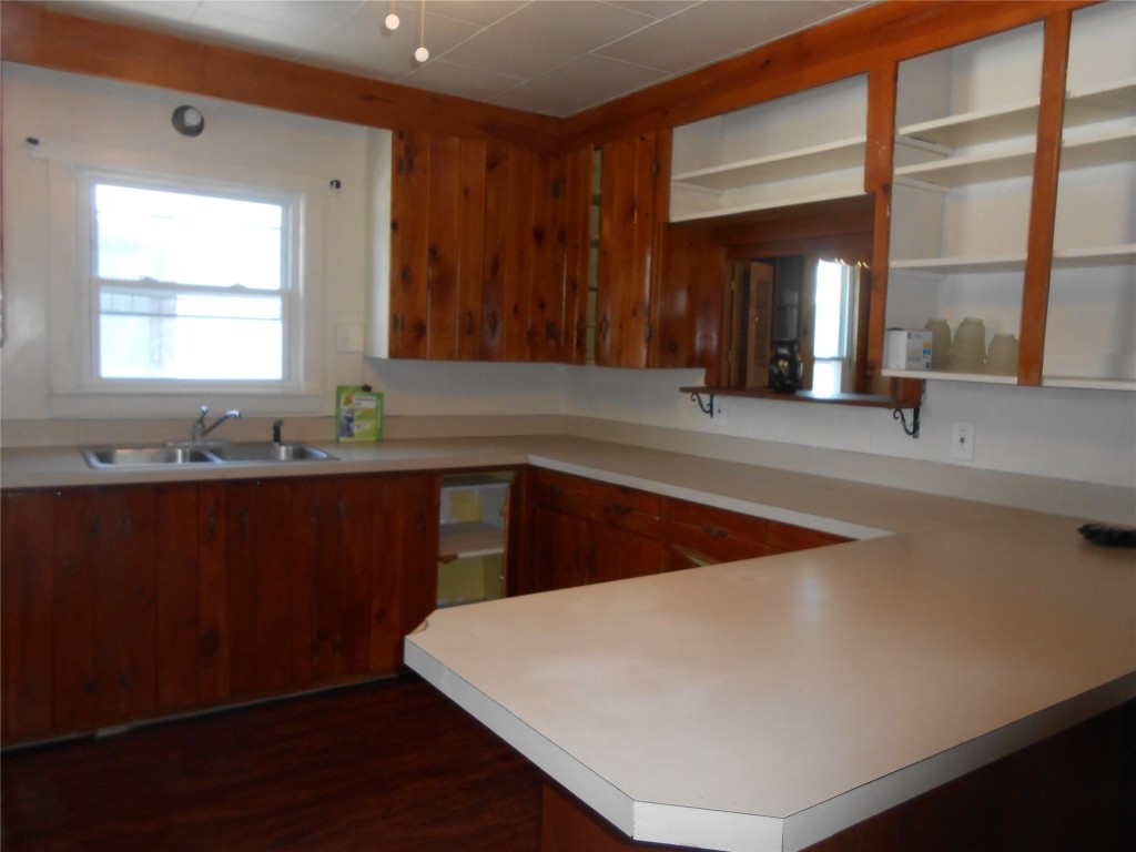 1036 Vestal Road Vestal, NY 13850 - Photo 5 of 33