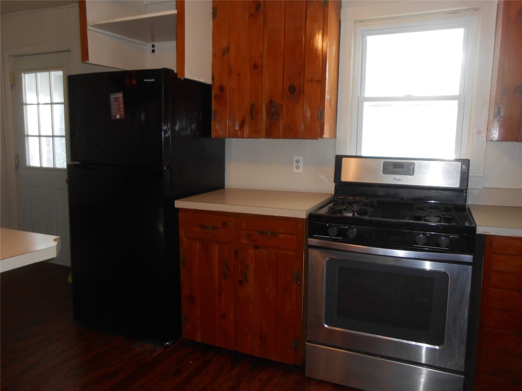 1036 Vestal Road Vestal, NY 13850 - Photo 7 of 33