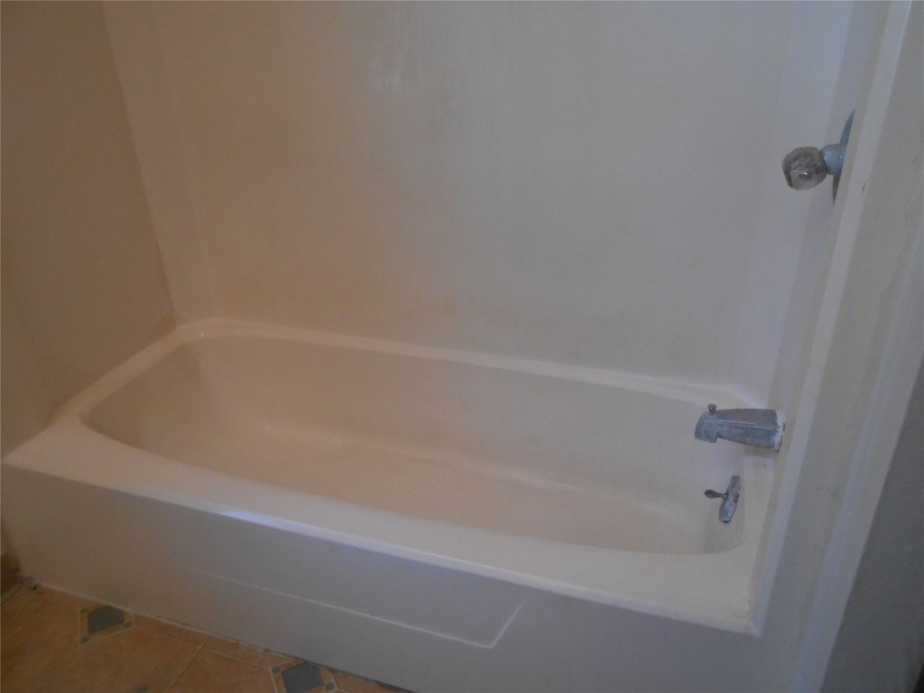 1036 Vestal Road Vestal, NY 13850 - Photo 9 of 33