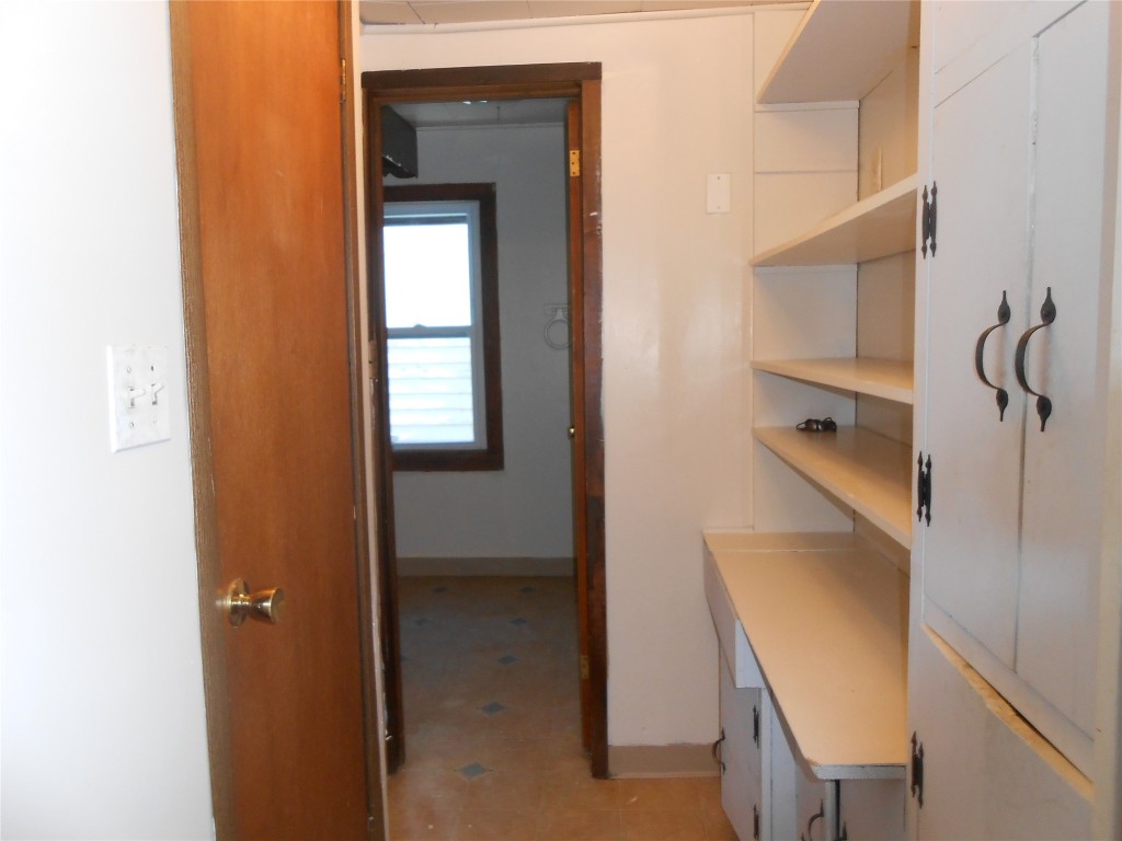 1036 Vestal Road Vestal, NY 13850 - Photo 10 of 33