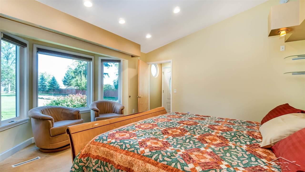 405 Richards Road Bay City, MI 48706 - Photo 15 of 38 Master Suite