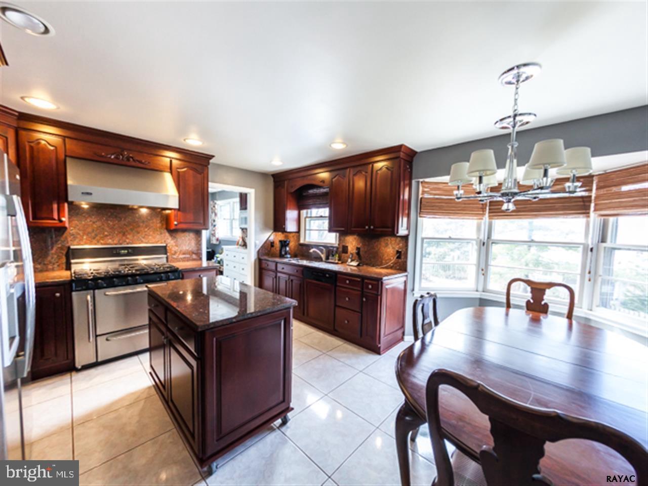 3105 Round Hill Road York, PA 17402 - Photo 12 of 28 Gallery Image 12