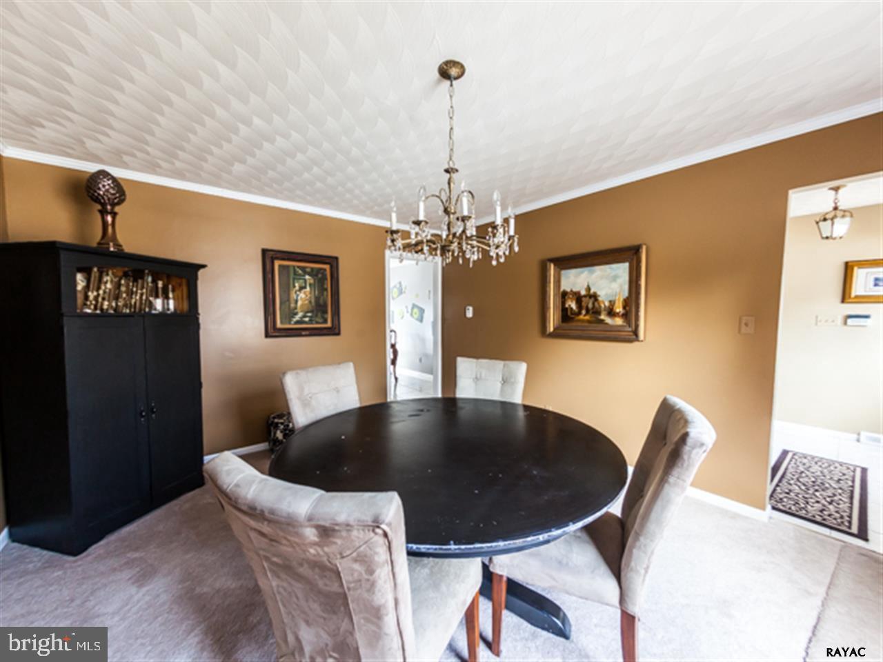 3105 Round Hill Road York, PA 17402 - Photo 10 of 28 Gallery Image 10