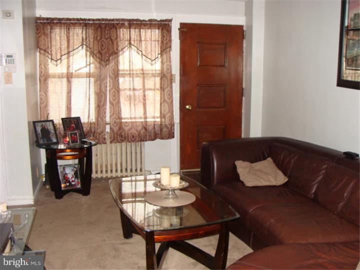 451 Timberlake Road Upper Darby, PA 19082 - Photo 6 of 10 Living Room