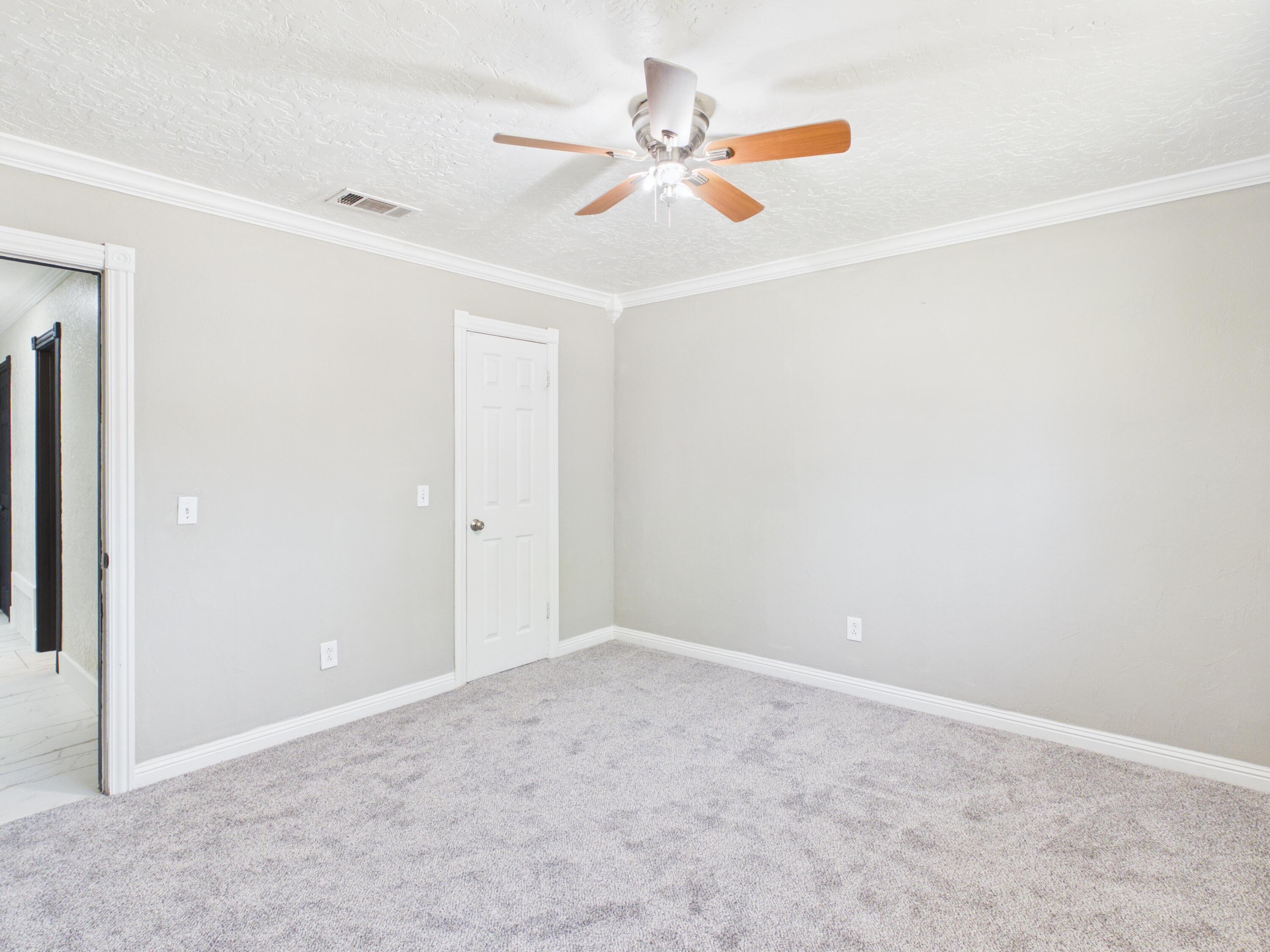 4402 78th Street Lubbock, TX 79424 - Photo 32 of 37 CAM06369G6-PR0020-STILL032