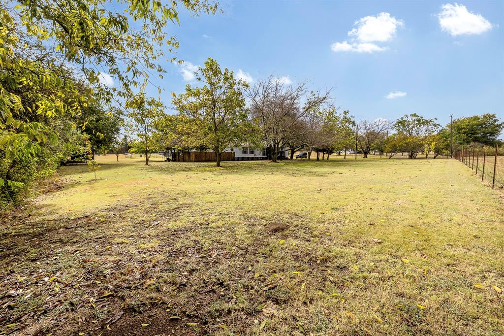 352 Jennifer Lane Eddy, TX 76524 - Photo 27 of 34