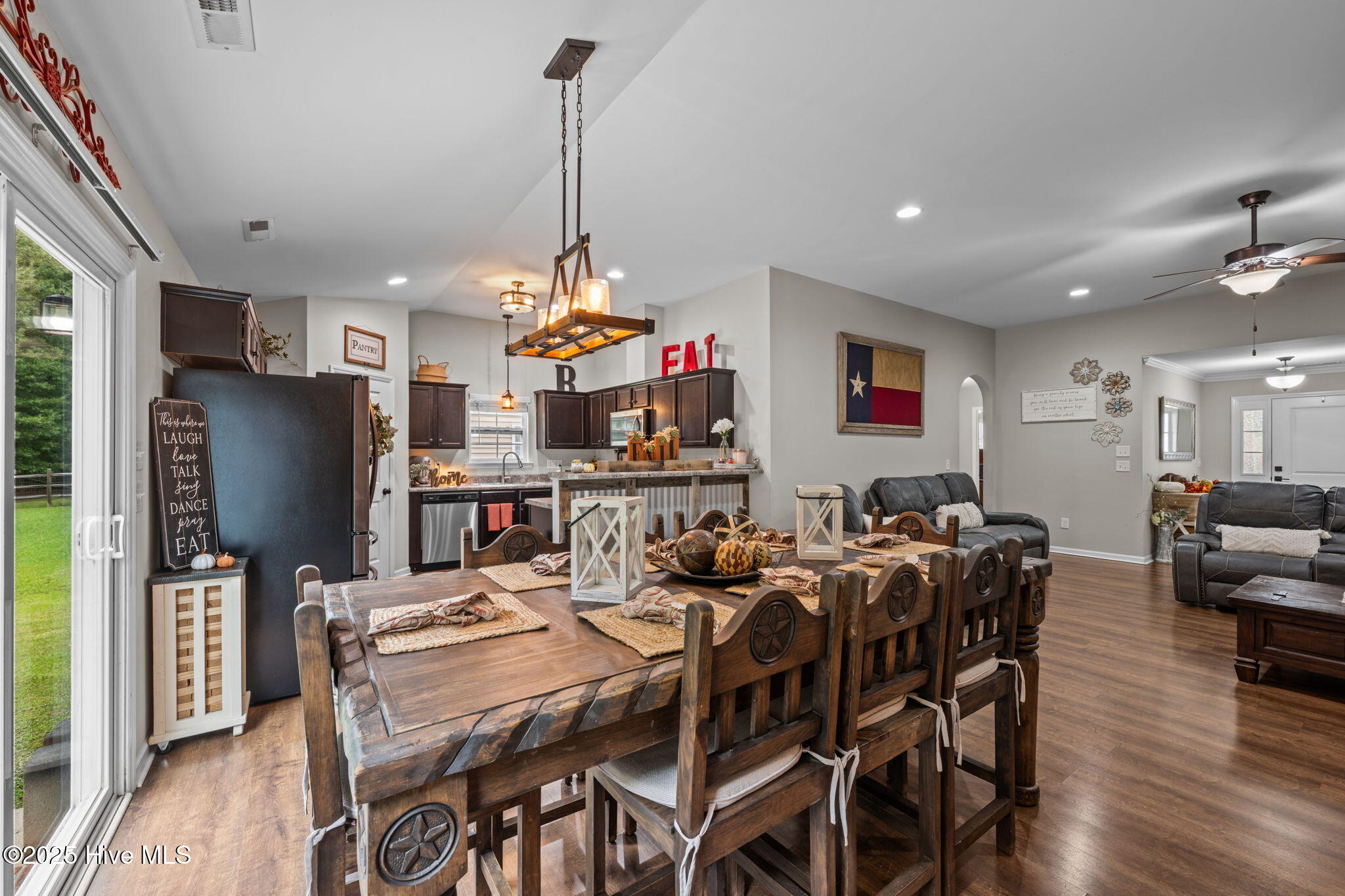 304 Station House Road New Bern, NC 28562 - Photo 11 of 44 32-web-or-mls-DSC_7437