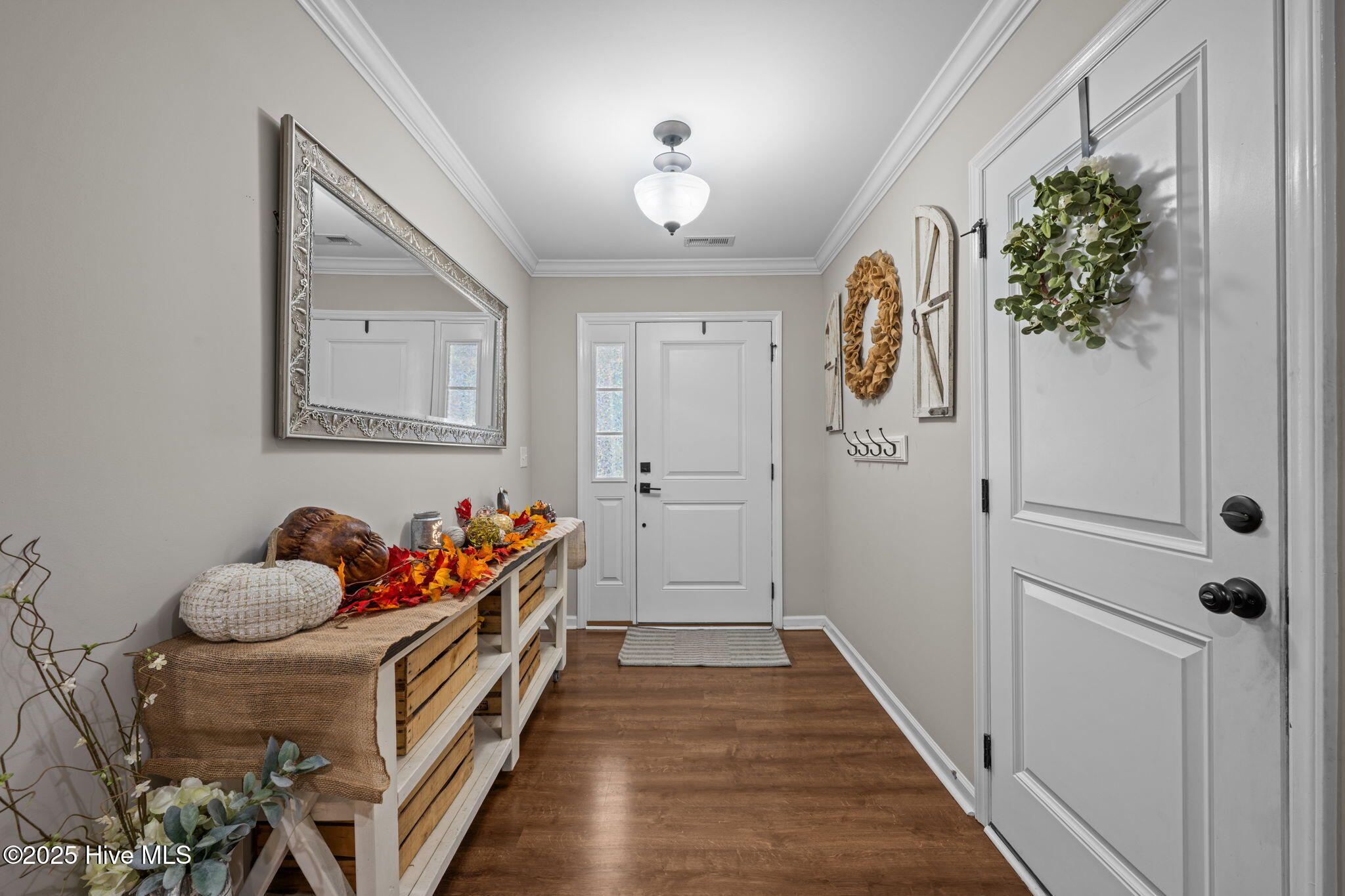 304 Station House Road New Bern, NC 28562 - Photo 5 of 44 27-web-or-mls-DSC_7422