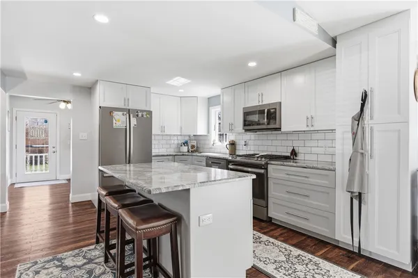 $650,000 | 72 Kevin Drive, Tiverton, RI 02878