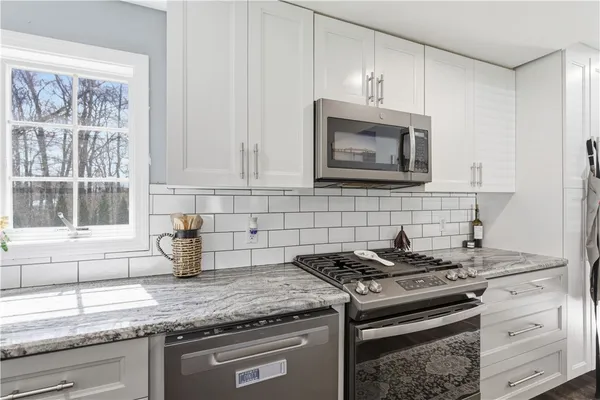 $650,000 | 72 Kevin Drive, Tiverton, RI 02878