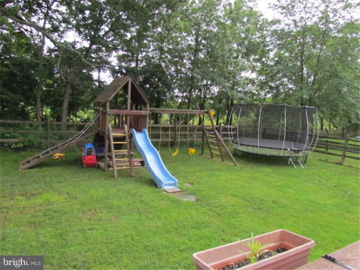 2045 Clover Mill Road Quakertown, PA 18951 - Photo 20 of 25
