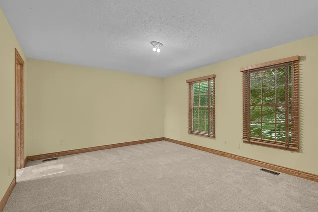 $435,000 | 13972 South 5th Street, Schoolcraft, MI 49087