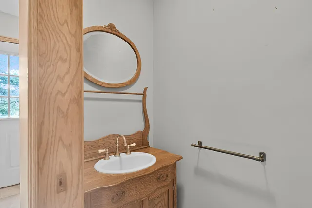 $435,000 | 13972 South 5th Street, Schoolcraft, MI 49087