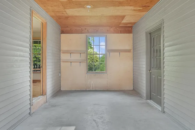 $435,000 | 13972 South 5th Street, Schoolcraft, MI 49087