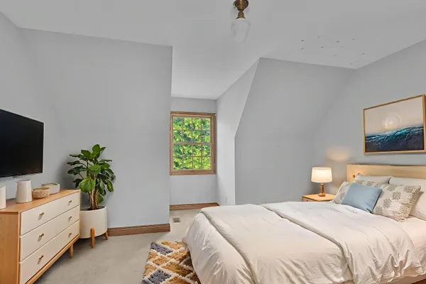 $430,800 | 13972 South 5th Street, Schoolcraft, MI 49087