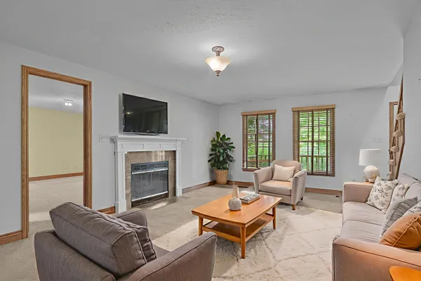 $430,800 | 13972 South 5th Street, Schoolcraft, MI 49087