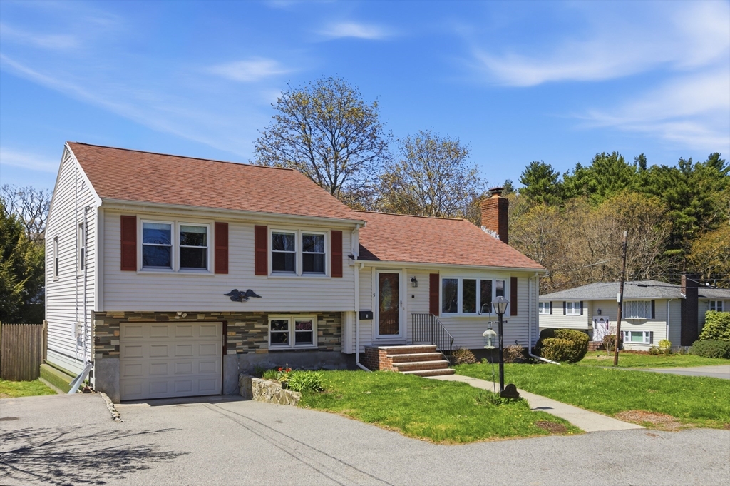 5 Manning Road Dedham, MA 02026 - Photo 2 of 31