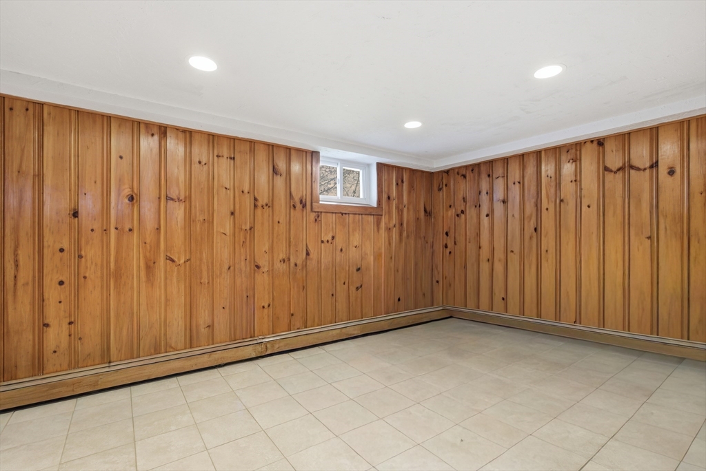5 Manning Road Dedham, MA 02026 - Photo 25 of 31