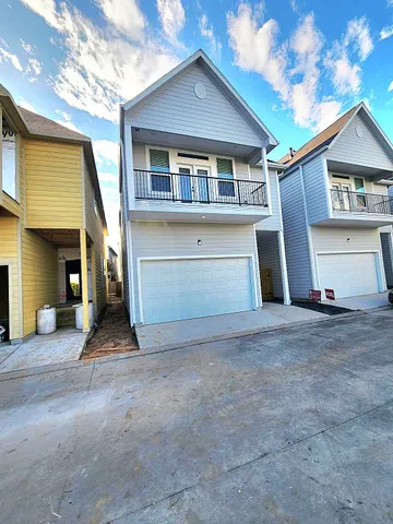 $2,795 | 1807 Palmetto Landing Drive, Houston, TX 77009