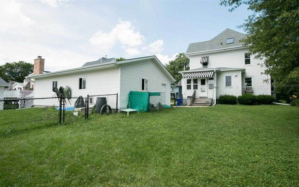 1115 Rochester Avenue Iowa City, IA 52245 - Photo 8 of 10 Gallery Image 8