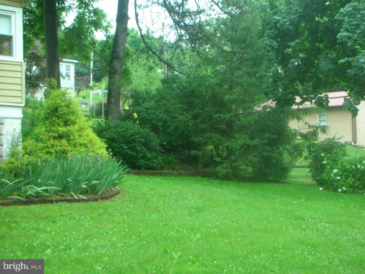 2710 Cedar Top Road Mohnton, PA 19540 - Photo 22 of 23 Gallery Image 22
