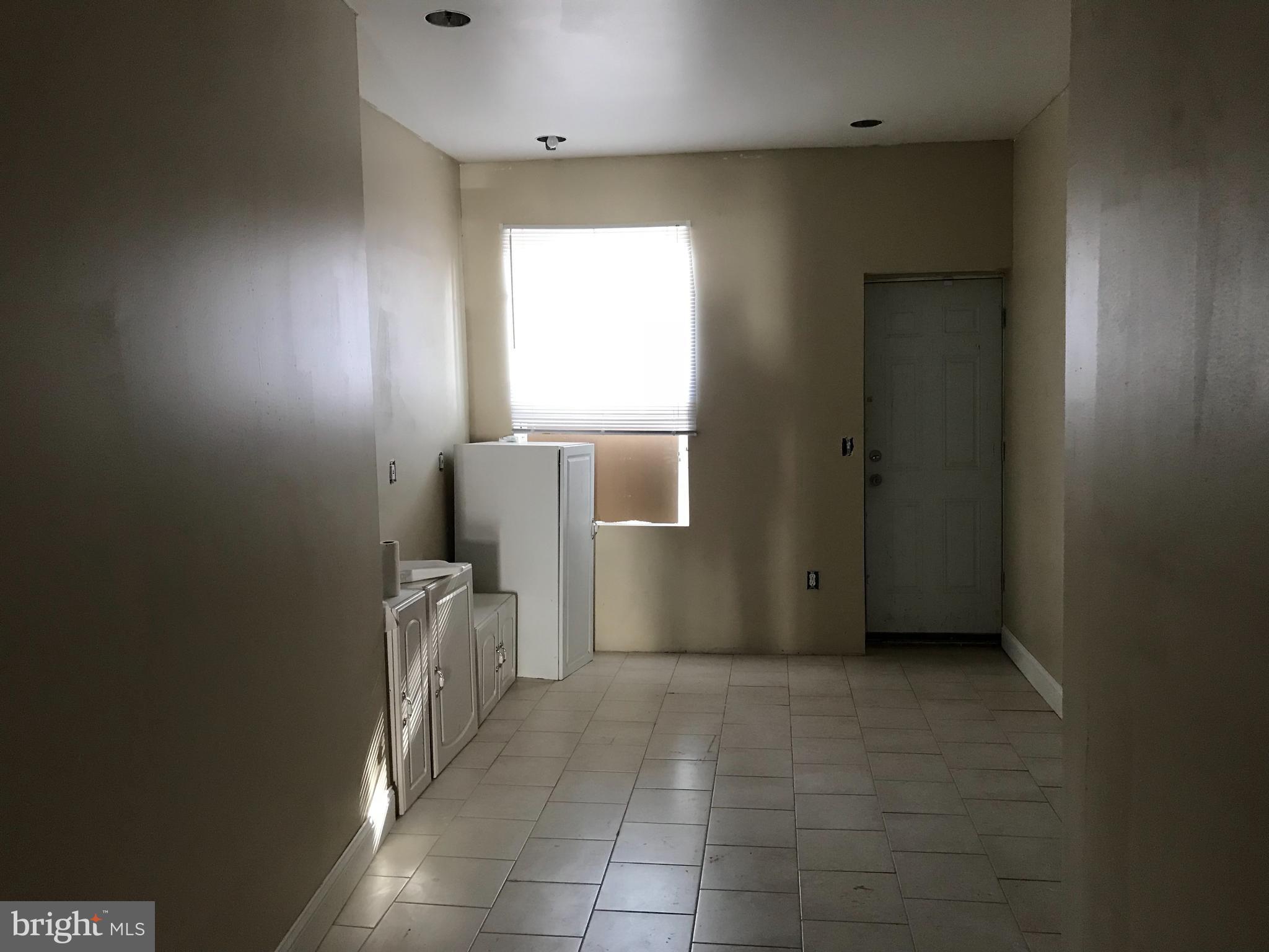 2805 Riggs Avenue Baltimore, MD 21216 - Photo 5 of 10 Interior (General)