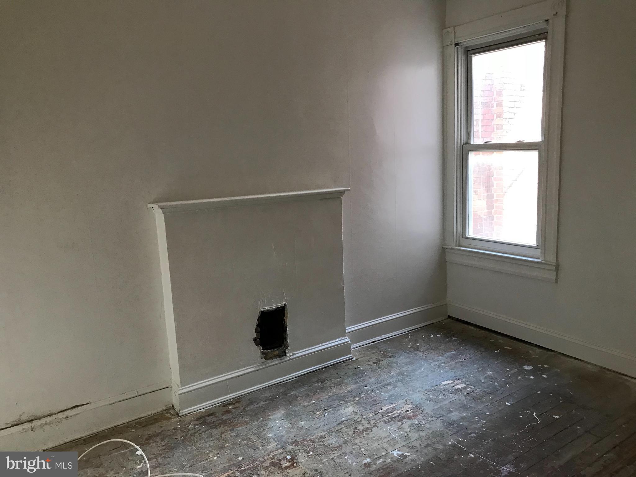 2805 Riggs Avenue Baltimore, MD 21216 - Photo 8 of 10 Interior (General)