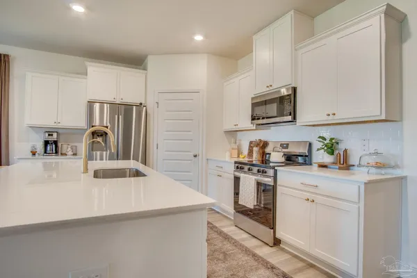 $2,650 | 8130 Fir Tree Drive, Milton, FL 32583