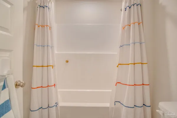 $2,650 | 8130 Fir Tree Drive, Milton, FL 32583