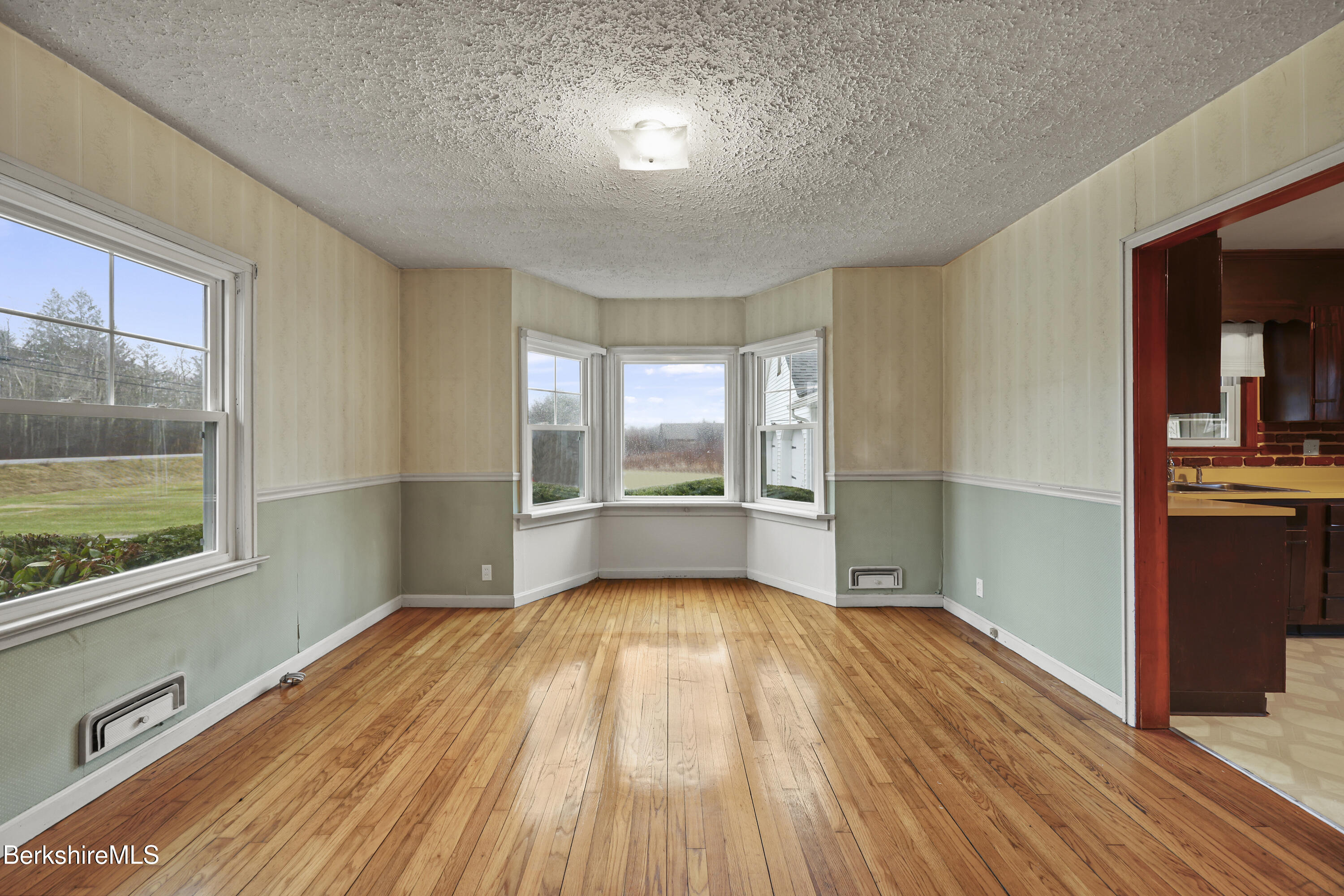 399 State Road Richmond, MA 01201 - Photo 14 of 53 45 Dining Room