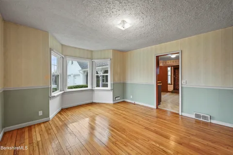 $450,000 | 399 State Road, Richmond, MA 01201