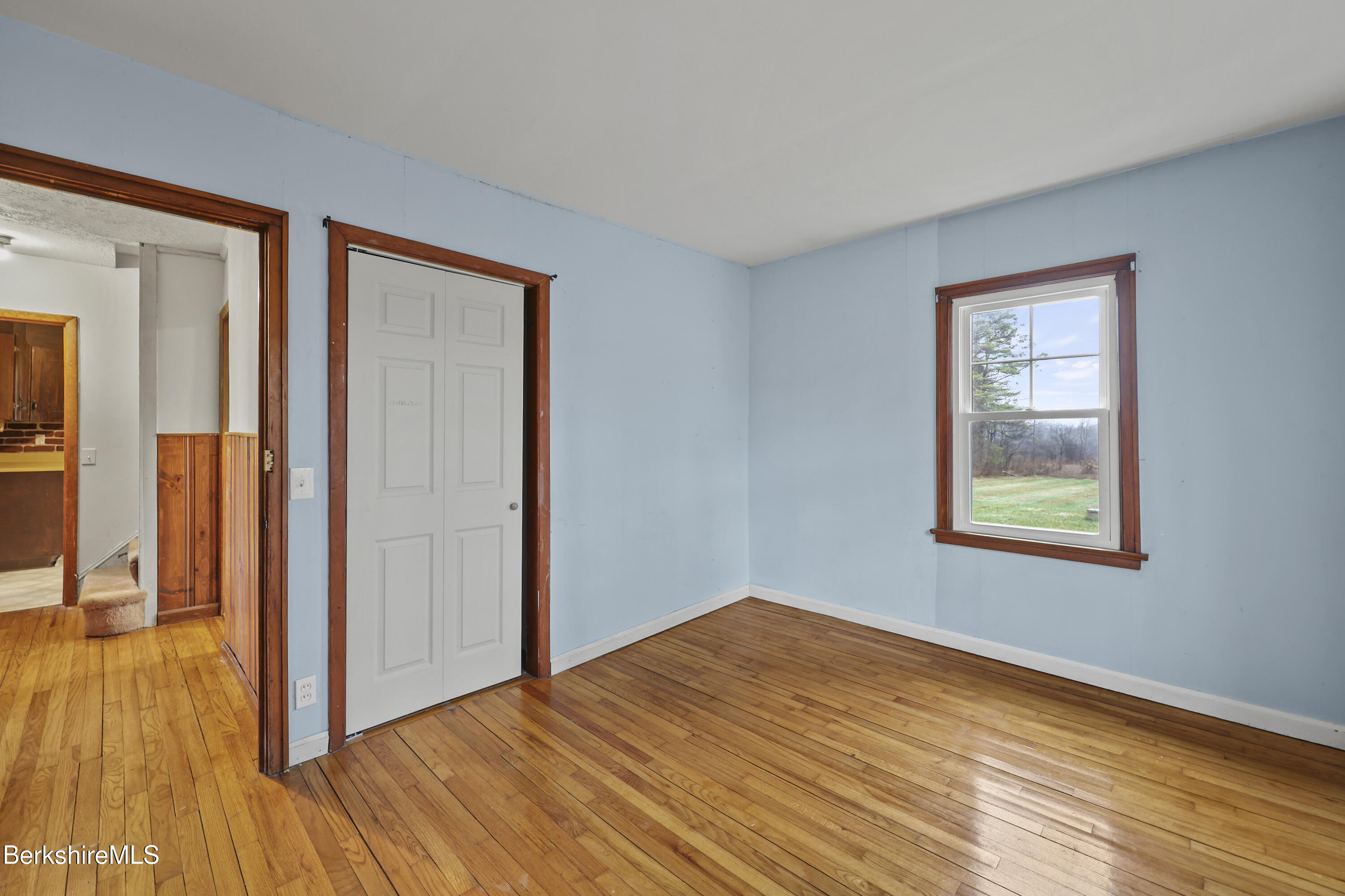 399 State Road Richmond, MA 01201 - Photo 34 of 53 140 1st floor bedoom