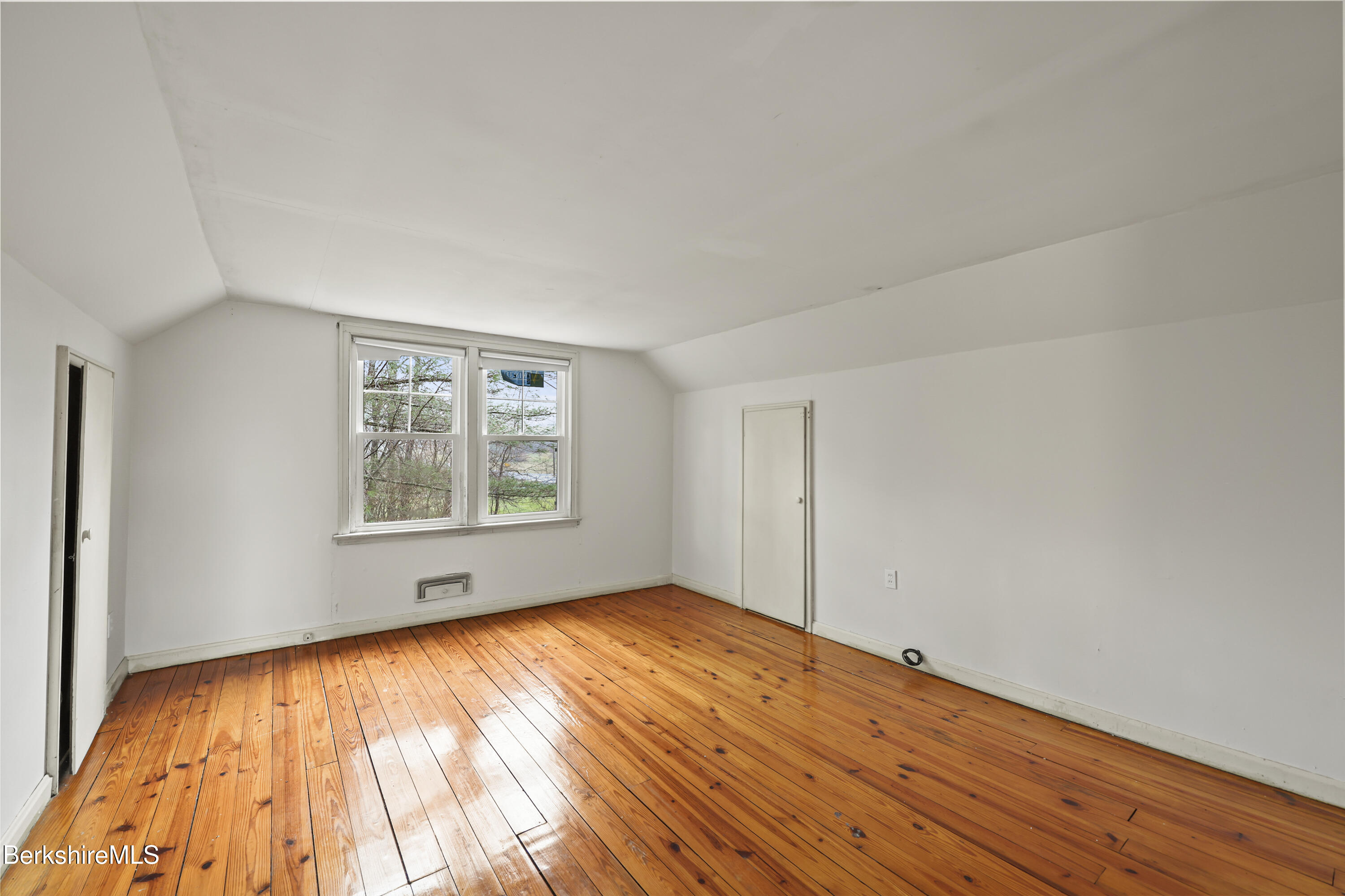 399 State Road Richmond, MA 01201 - Photo 37 of 53 160 Second Floor Bedroom Two