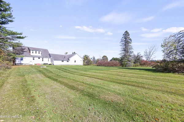 $450,000 | 399 State Road, Richmond, MA 01201
