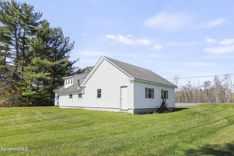 $450,000 | 399 State Road, Richmond, MA 01201