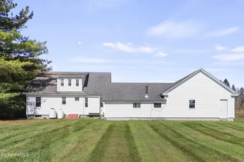 $450,000 | 399 State Road, Richmond, MA 01201