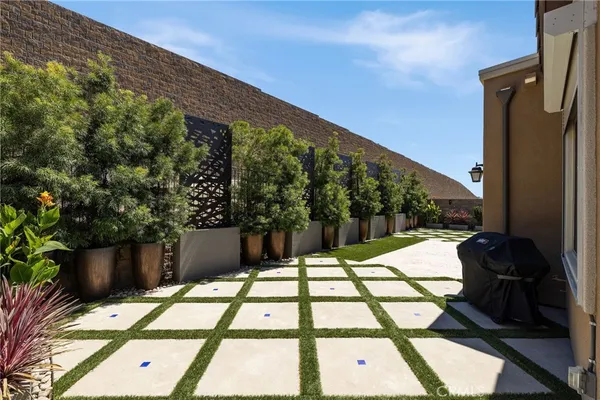 a view of multiple houses with a city street