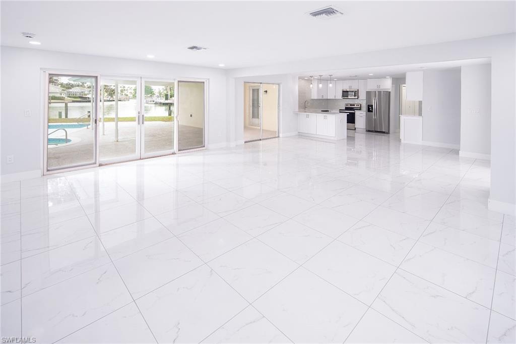 320 Bow Line Drive Naples, FL 34103 - Photo 9 of 20