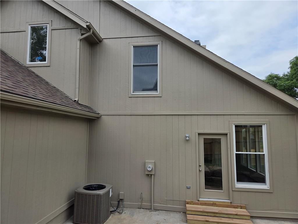 7024 Constance Street Shawnee, KS 66216 - Photo 5 of 51