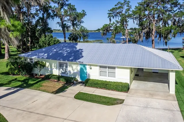 $5,225 | 924 Lake Drive East, Lake Placid, FL 33852