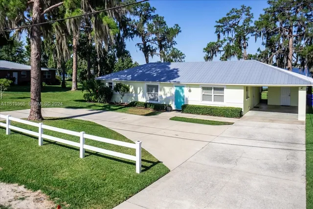 $5,225 | 924 Lake Drive East, Lake Placid, FL 33852