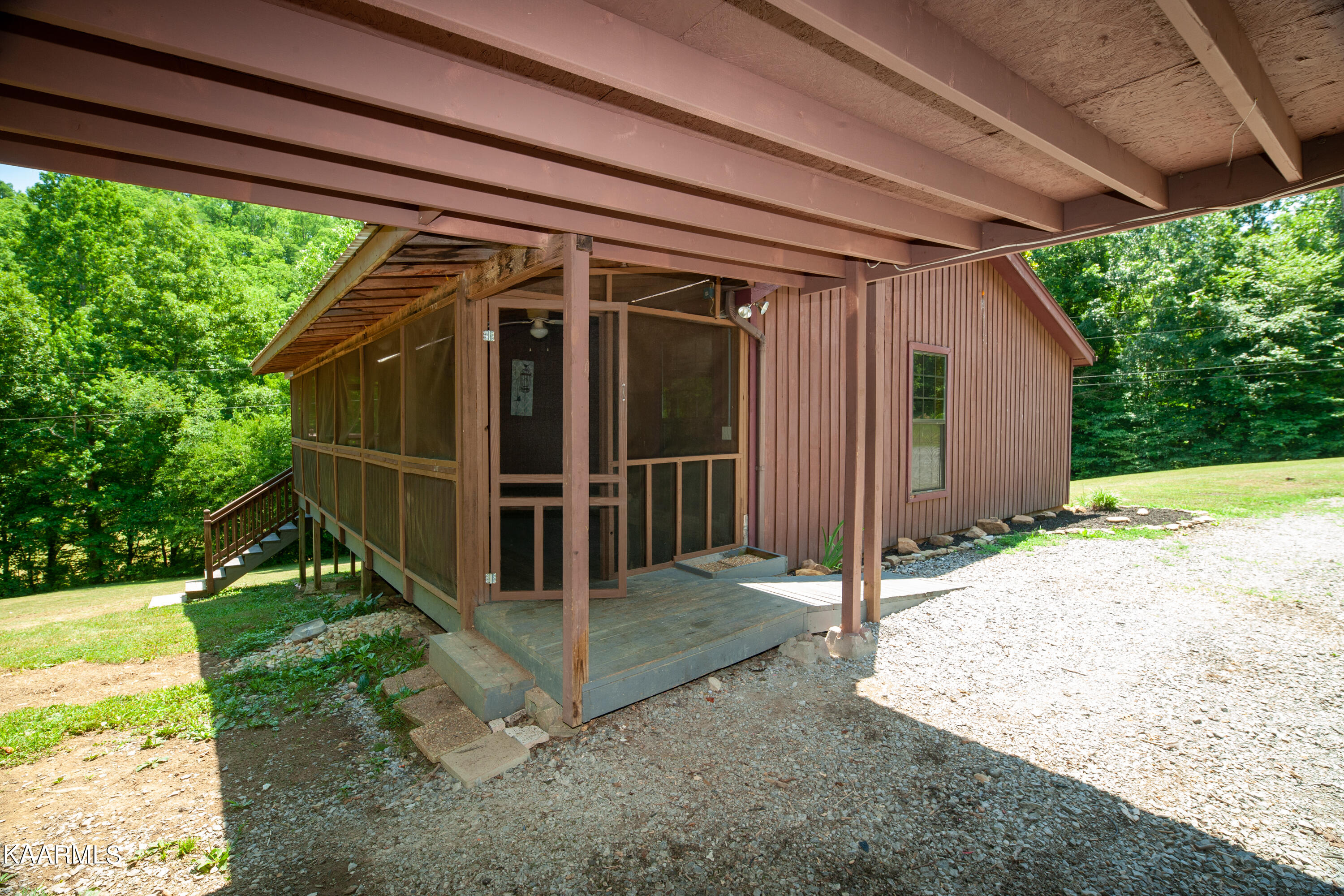 892 Graves Delozier Road Seymour, TN 37865 - Photo 8 of 45 1-4Y2U0195