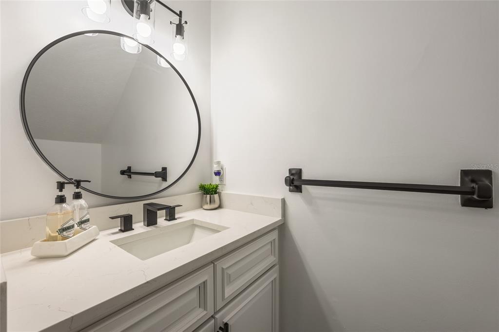 4109 East Temple Heights Road Tampa, FL 33617 - Photo 12 of 23