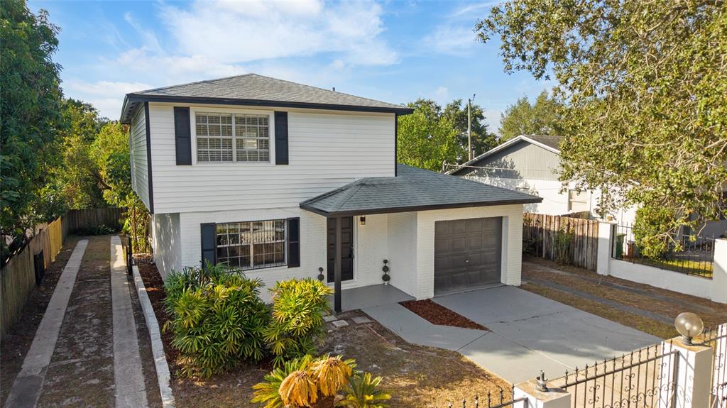 4109 East Temple Heights Road Tampa, FL 33617 - Photo 4 of 23